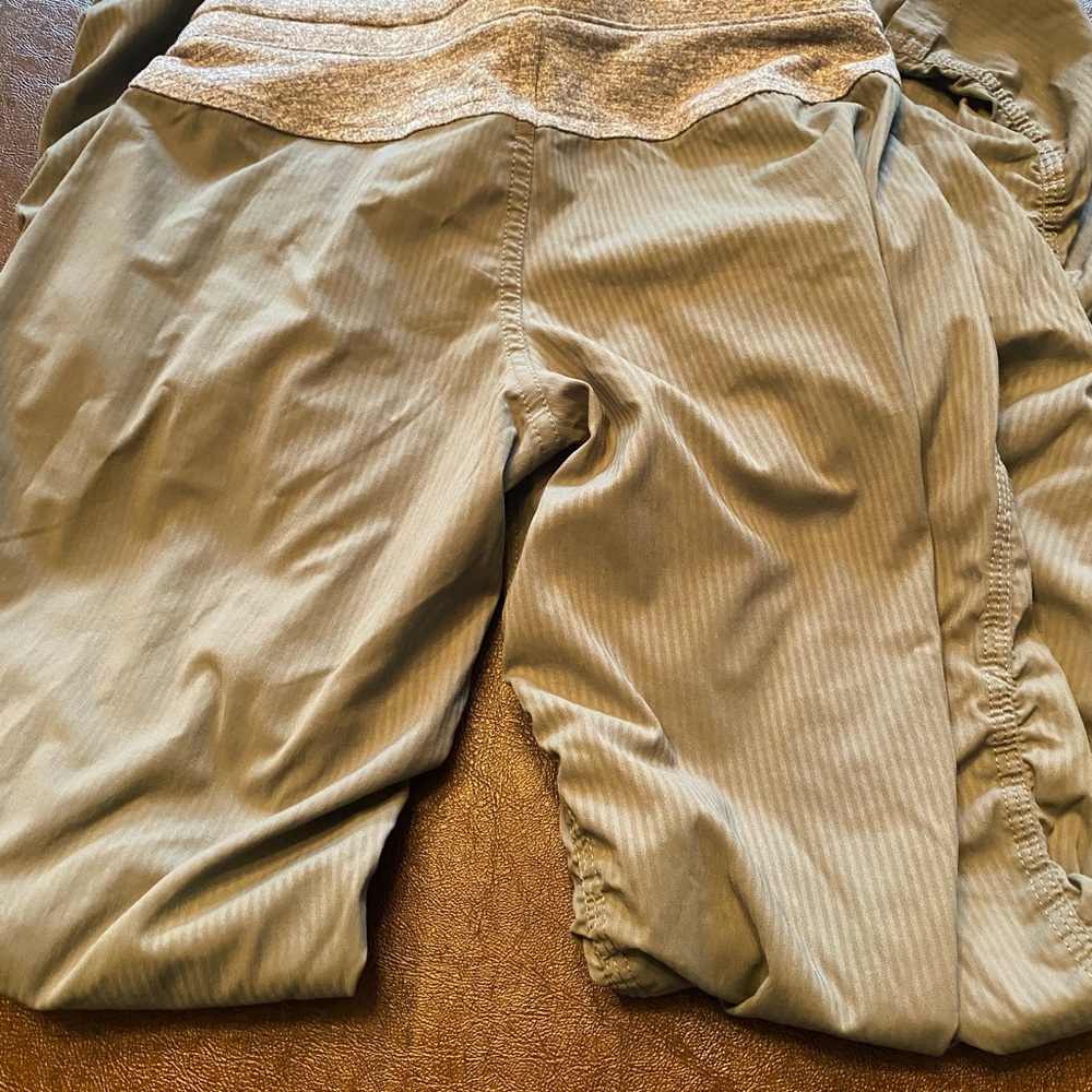 Ivivva Girls Joggers Size 7